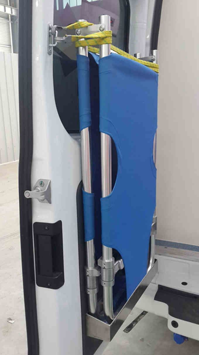 江鈴福特新世代全順V348長軸高頂監護型救護車 江鈴福特新世代全順V348長軸高頂監護型救護車